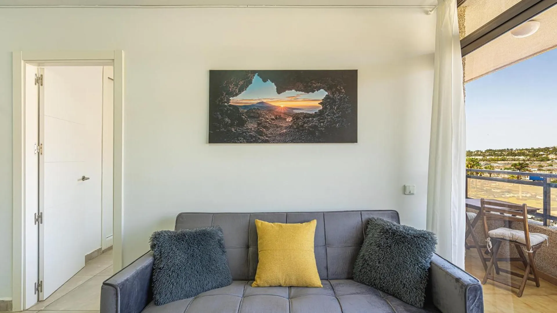 As De Casas - Royal Apartment Los Cristianos Arona  0*, Arona (Tenerife) Spain